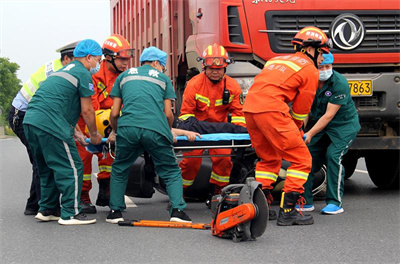 瓮安沛县道路救援