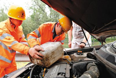 瓮安剑阁道路救援