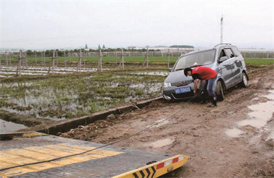 瓮安抚顺道路救援